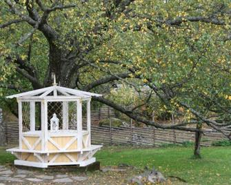 Vaihmalan Hovi - Municipio de Lempäälä - Patio