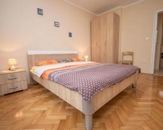 Apartment Nikolic Kotor - Kotor - Schlafzimmer