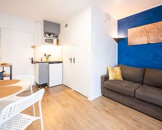 Home business Balcon Parking Gare 15 min - Évreux