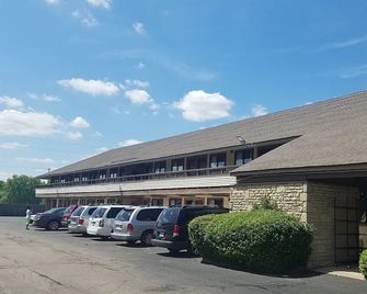 American Value Inn - Columbus - Building