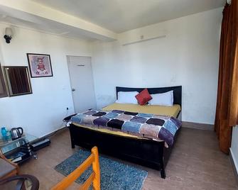 Hr Stone Cottage - Ramgarh - Habitación