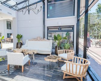 Garden Suites Pinamar - Pinamar - Terasa
