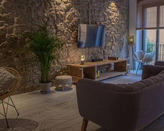 La Casa Del Miracle. 1st floor ; 4 bedrooms. - Balaguer - Salon