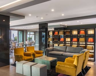 Enotel Magnólia - פונשל - טרקלין