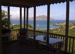 Fabulous Views Overlooking Oualie Bay & The Narrows To St Kitts - Newcastle - Balkon