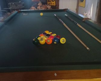 Crawdad Hole - Diamondville