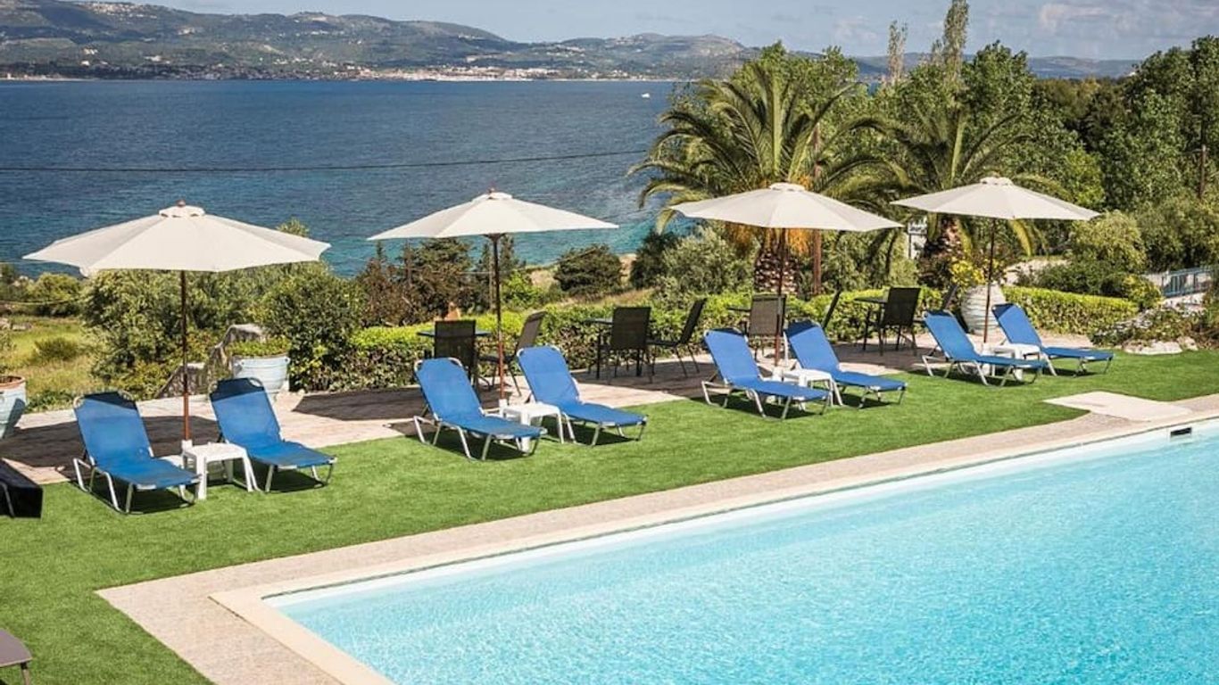 Metaxatos Apartments