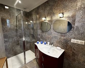 Le refuge des oiseaux - Lourmarin - Baño