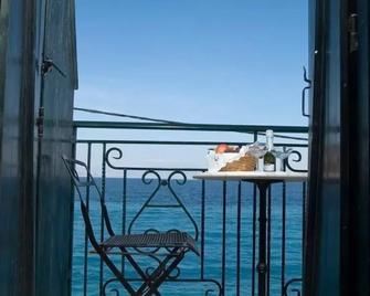 Meliti Guesthouse - Akrata - Balcony