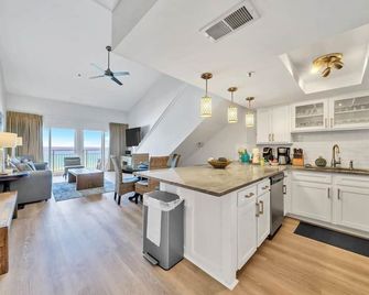 Crystal Sands Condos Free Beach Rentals Mar-Oct - Destin - Cocina