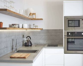 Hideout Hotel - האל - מטבח