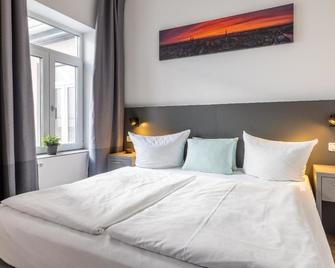 Hotel Ko15 - Lübeck - Bedroom