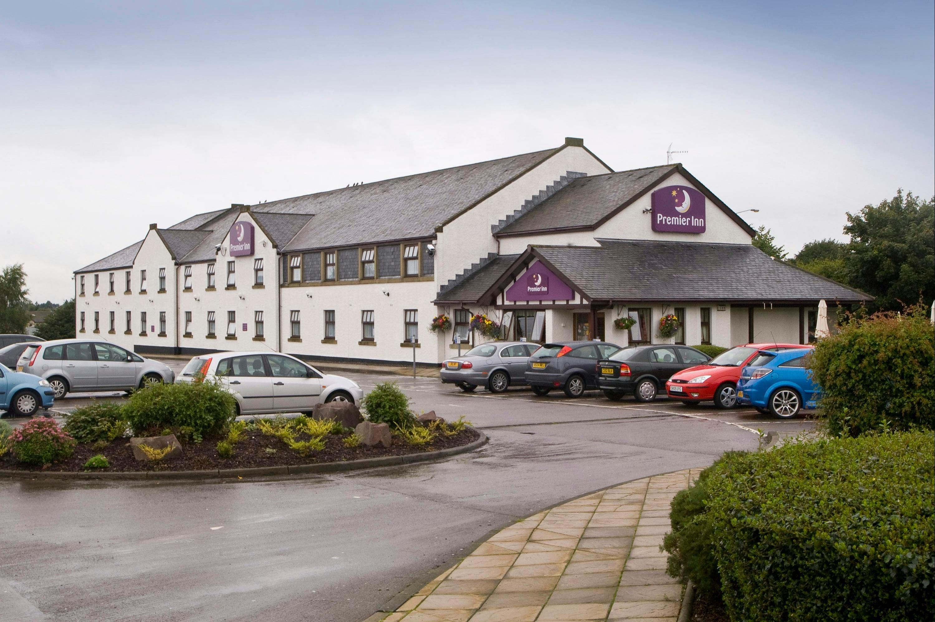 Premier Inn Stirling South - M9 J9 - Stirling - בניין