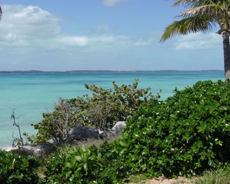 5 Minutes From Harbour Island! - Dunmore Town - Beach