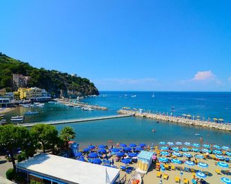 Hotel Terme Marina - Lacco Ameno