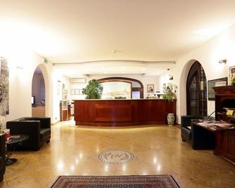 Hotel Prata Verde - Prata di Pordenone - Reception
