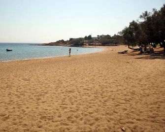 Stavros Studios - Piso Livadi - Strand