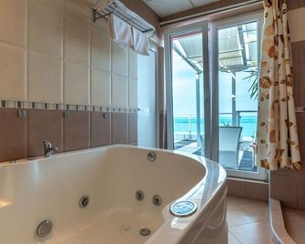 Family Hotel Sunday - Kiten - Baie