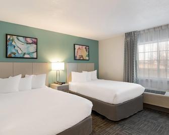 MainStay Suites Omaha Old Mill - Omaha - Bedroom