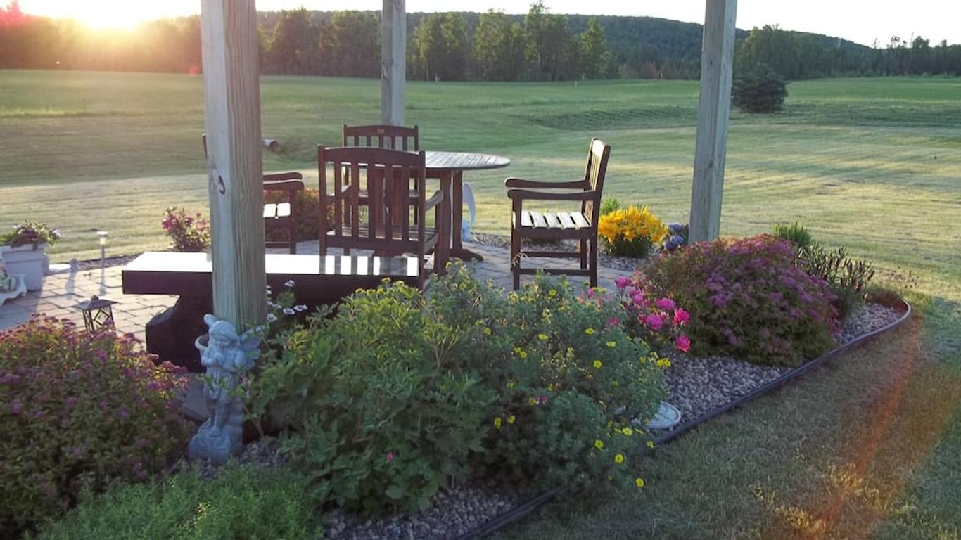 Chicaugon Lake Inn