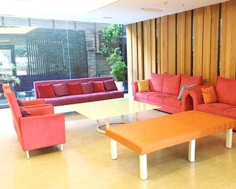 Century Hotel Taoyuan - Taoyuan City - Lounge