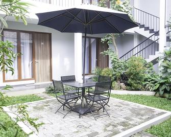 Mk House Tendean - Yakarta - Patio