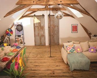 Magnifique Loft Festif - Saint-Pourçain-sur-Sioule - Wohnzimmer