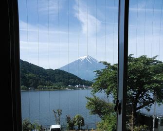 Minshuku Hougetsu - Fujikawaguchiko - Balcony