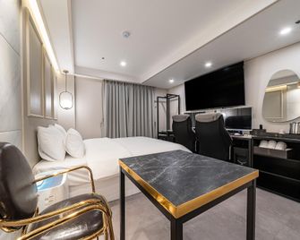 Cheongju Stay Hotel - Cheongju - Habitación
