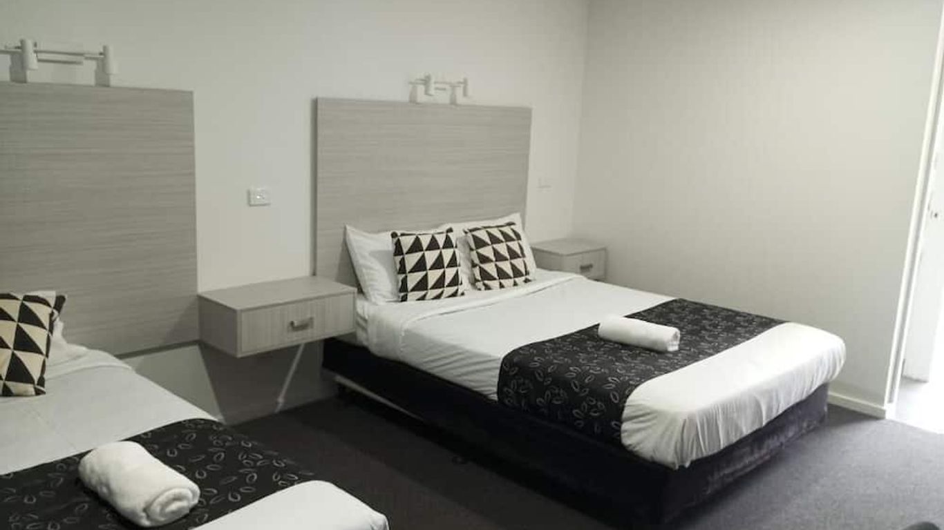 Big Valley Lakeside Paradise Motor Inn