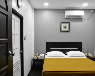 Mini Platinum Hotel - Yangon - Bedroom
