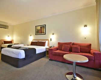 Abel Tasman Motor Inn - Dubbo - Bedroom