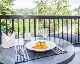 Viyana Boutique Hotel - Kandy - Parveke