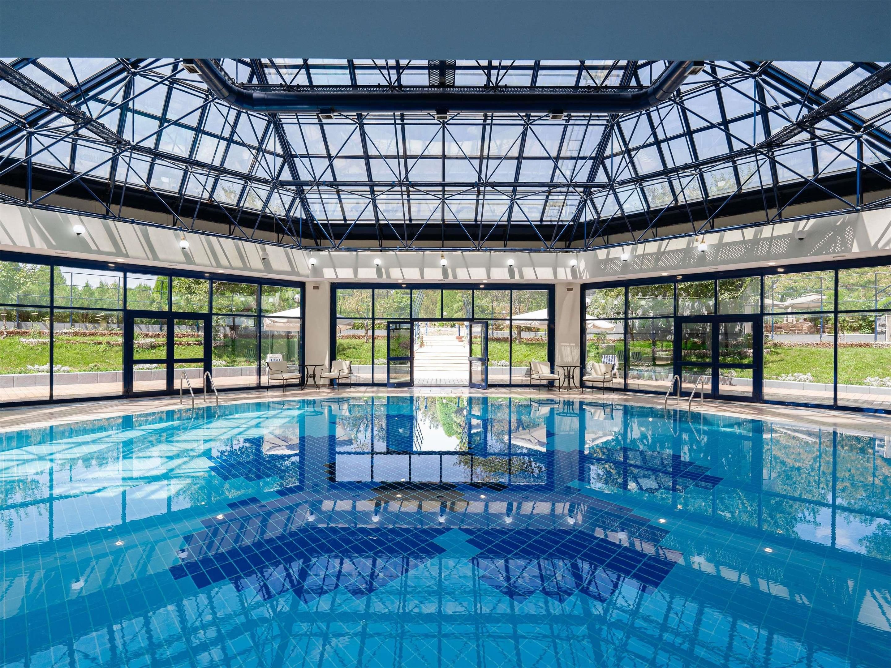 Mövenpick Hotel Tashkent - טשקנט - בריכה