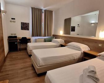 Hotel Tre Ville - Parma - Habitación