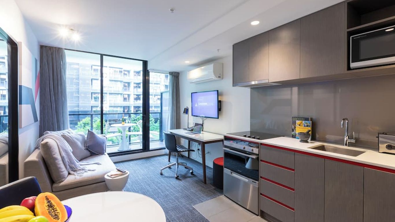 เมนสเตย์ สวีทส์ แอ็บบอตส์ฟอร์ด