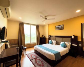 Hotel Royal Palm - A Budget Hotel in Udaipur - Udaipur - Slaapkamer