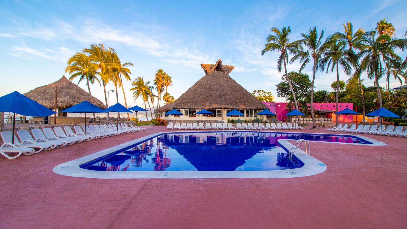Grand Decameron Complex Bucerias, A Trademark All-Inclusive Resort