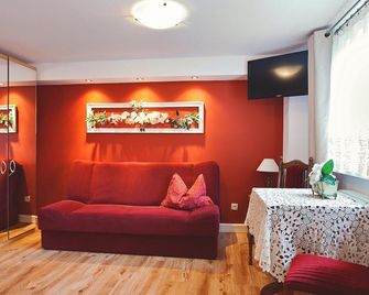 Pokoje Goscinne Gazda - Polanica-Zdrój