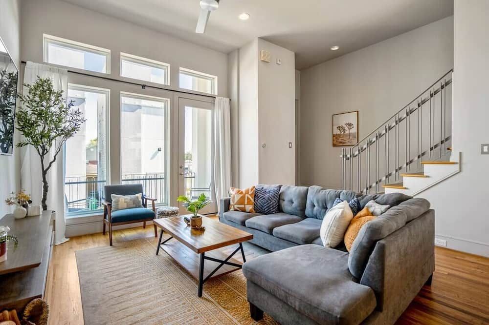 لاكشري داون تاون جيتاواي ويذ بريثتاكينج فيوز - هيوستن - غرفة معيشة