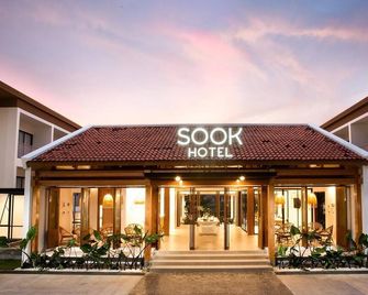 Sook Hotel - Mueang Ranong - Rakennus