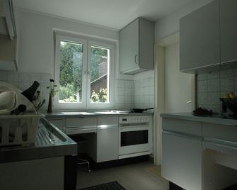 Holiday house with garden centrally located - Bad Neustadt an der Saale - Küche