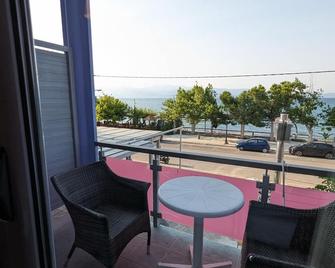 203 | Okeania Double Room 1st Floor - Kamena Vourla - Balkon