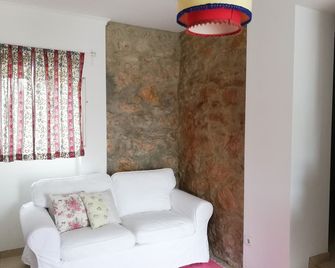 Casinha Saloia - Ericeira - Wohnzimmer