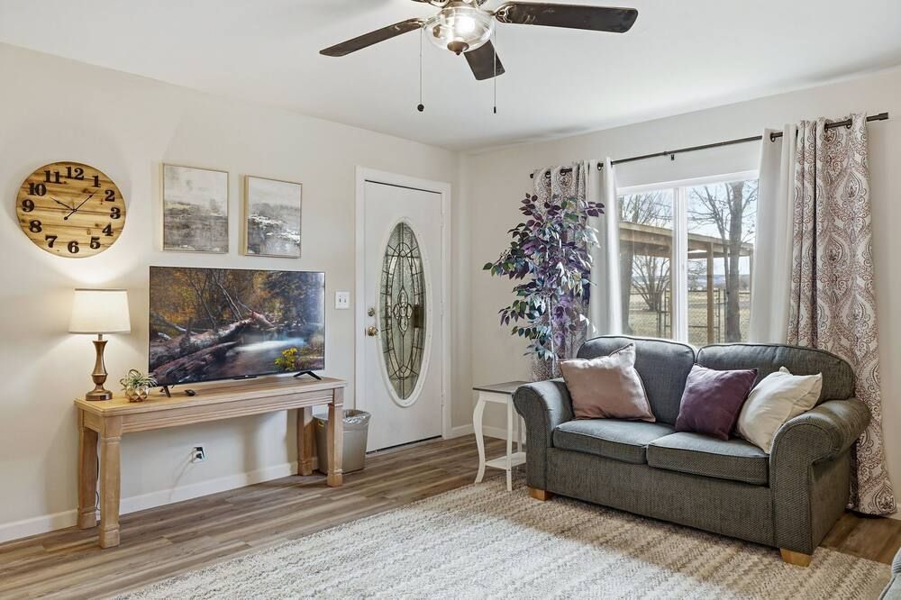 Perfect & Private 3br Home. Starlink & Laundry. - Springerville - Wohnzimmer