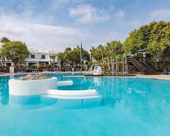 THB Royal - Playa Blanca - Piscina