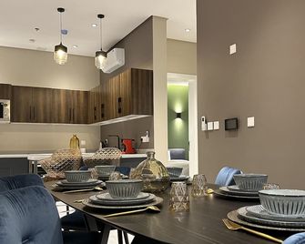 Kease Hittin O-4 Lusso Najd Gz66 - Riad - Comedor