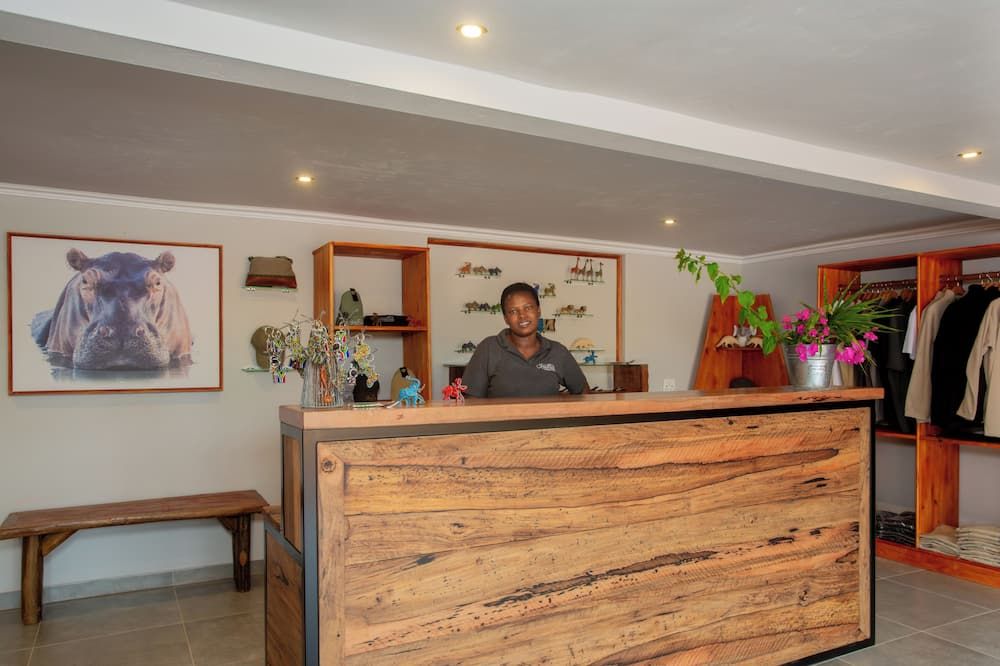 Kubu Safari Lodge - הודספרוט - דלפק קבלה