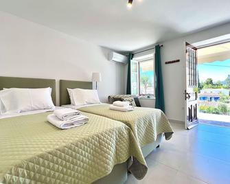 Hydra Serene Escape - Hydra - Schlafzimmer