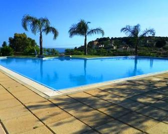 Residence La Luna Nel Pozzo - Sciacca - Pool